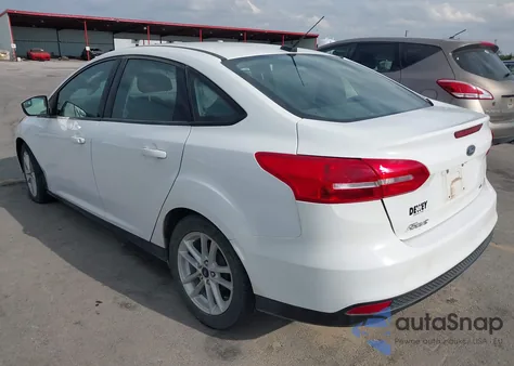 2018 Ford Focus Se z USA, uszkodzony, nr VIN 1FADP3F26JL250257
